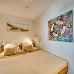 - Haus F, App 0f1002 Lejlighed *
